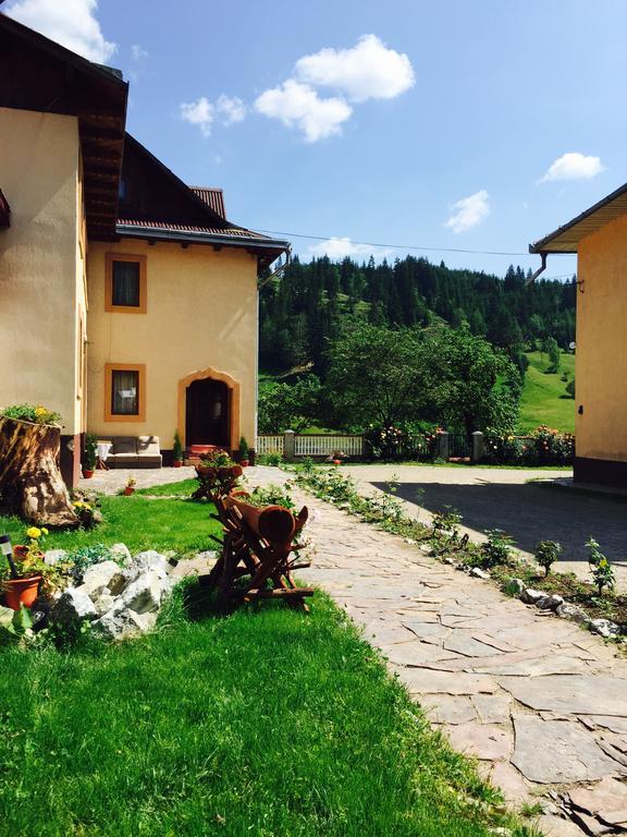 Casa Irinuca Hotel Sadova  Kültér fotó