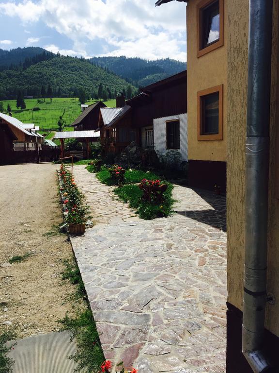 Casa Irinuca Hotel Sadova  Kültér fotó